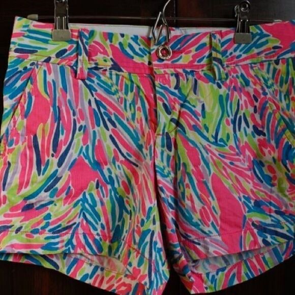 Lilly Pulitzer Callahan Shorts - Picture 3 of 5